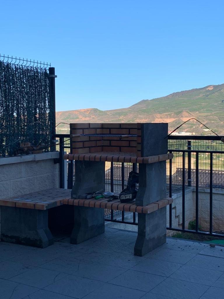 Chalet El Mirador Del Valle Barbacoa By Apartamentos Logrono Nalda ภายนอก รูปภาพ